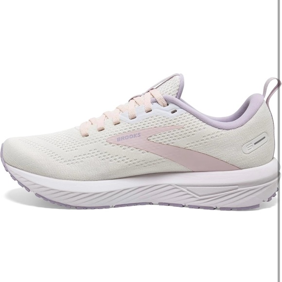 Brooks Revel 6 Marshmallow Pink and Purple - Picture 5 of 6